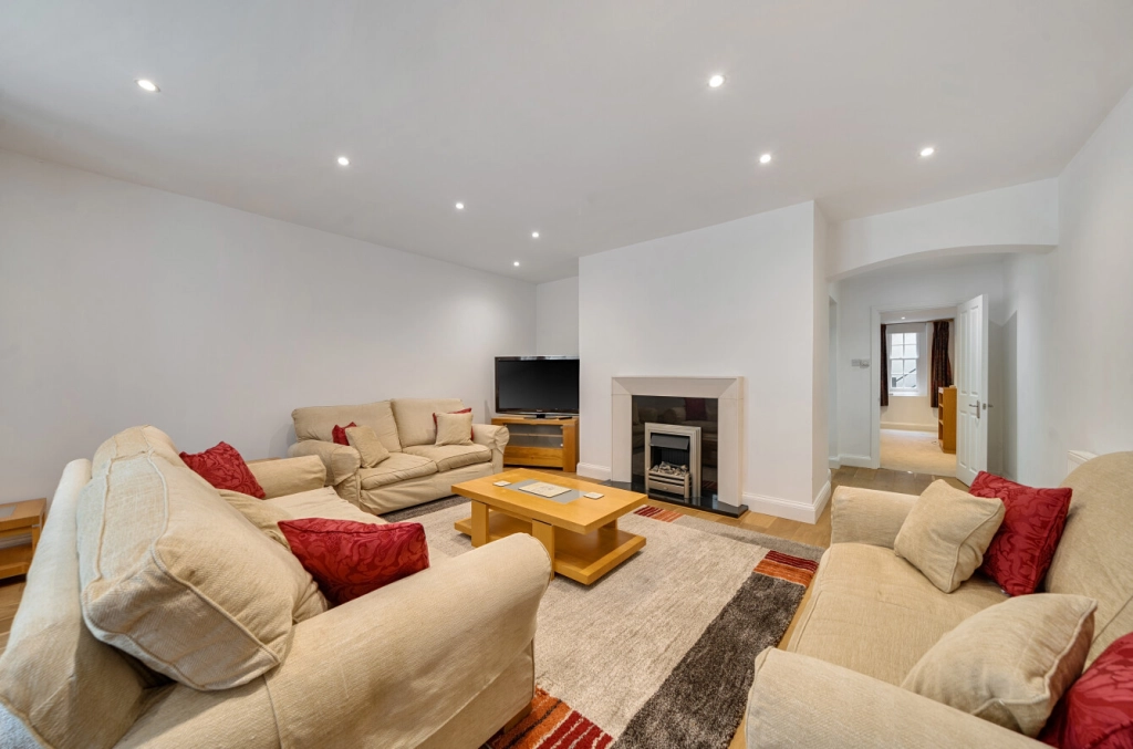 2 bedrooms apartments/flats for sale in Netherhall Gardens, London - NW3 view 18
