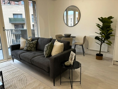 Perryfield Way, London - NW9 view 3