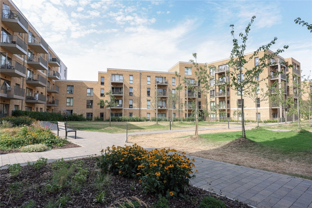 2 bedrooms apartments/flats for sale in Royal Engineers Way, London - NW7 view 12
