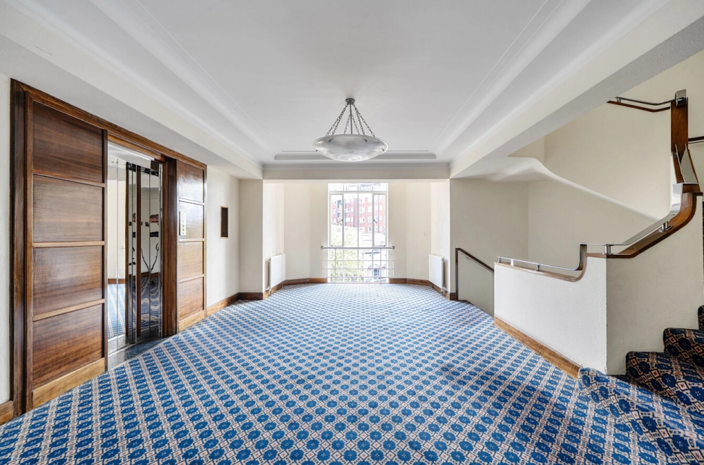 1 bedroom apartments/flats for sale in Prince Albert Road, St Johns Wood - NW8 view 11