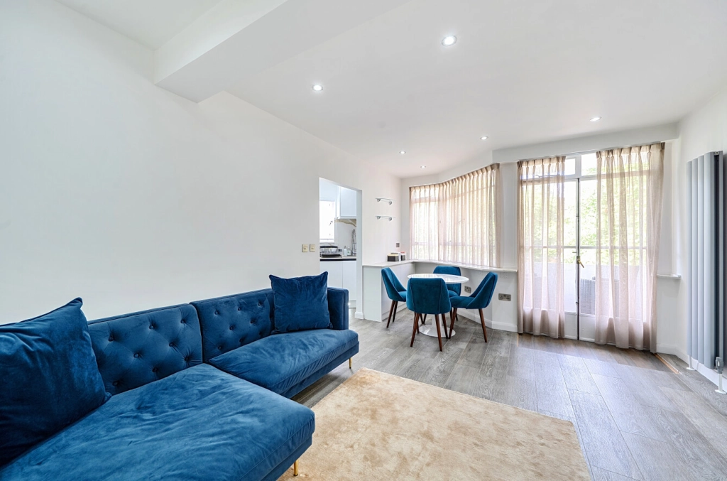 1 bedroom apartments/flats for sale in Prince Albert Road, St Johns Wood - NW8 view 2