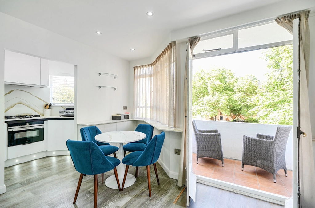 1 bedroom apartments/flats for sale in Prince Albert Road, St Johns Wood - NW8 view 23
