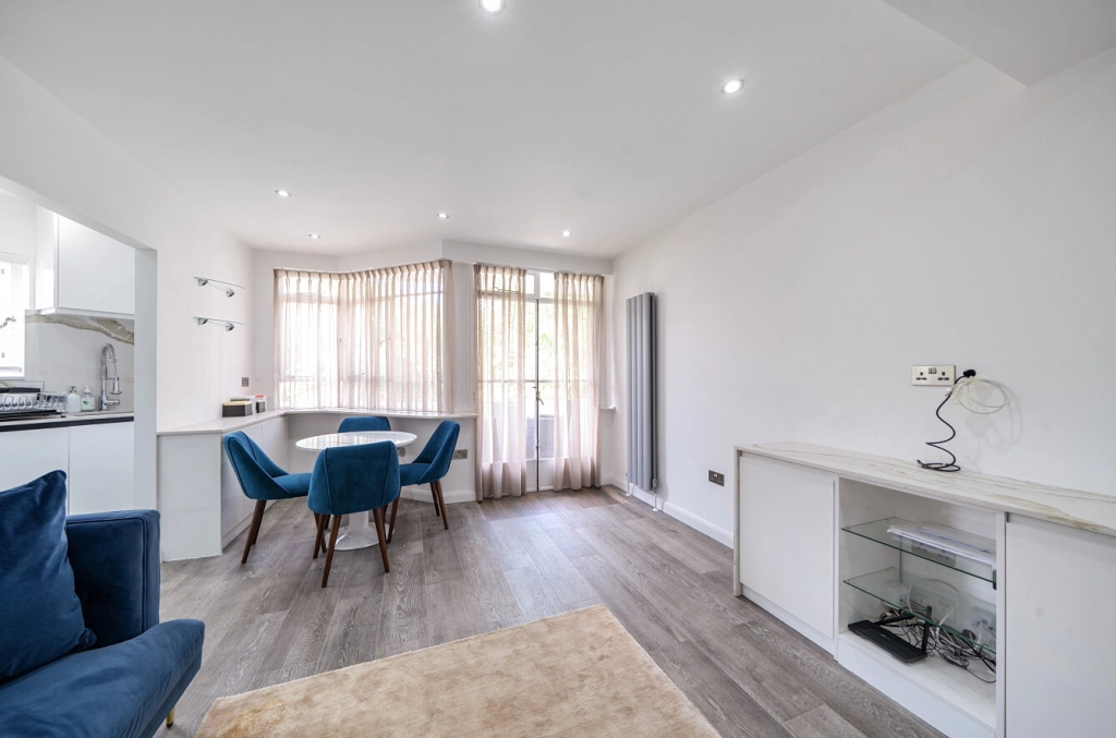 1 bedroom apartments/flats for sale in Prince Albert Road, St Johns Wood - NW8 view 26