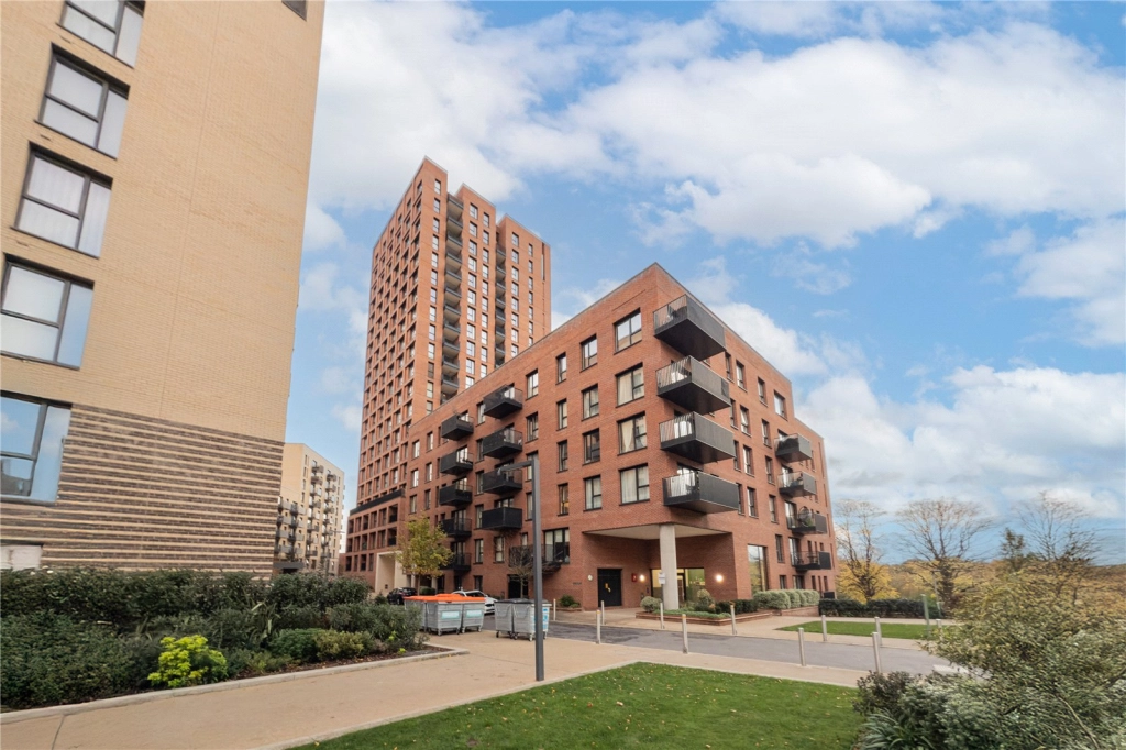1 bedroom apartments/flats for sale in Shearwater Drive, London - NW9 view 5