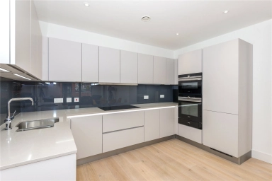 Kidderpore Avenue, London - NW3 view 3