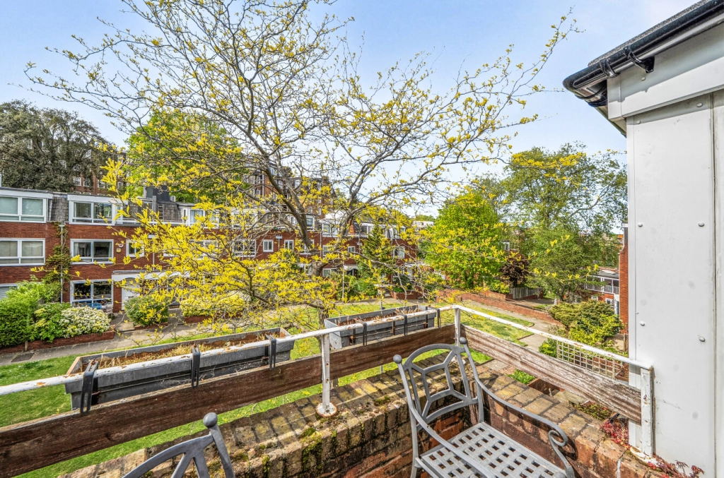 4 bedrooms houses for sale in Vane Close, Hampstead Village - NW3 view 4