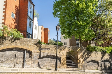 Willow Road, Hampstead - NW3 view 1
