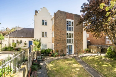 Willow Road, Hampstead - NW3 view 11