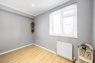 Willow Road, Hampstead - NW3 view 12