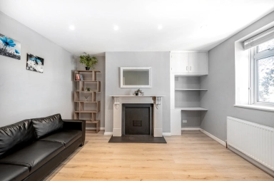Willow Road, Hampstead - NW3 view 16