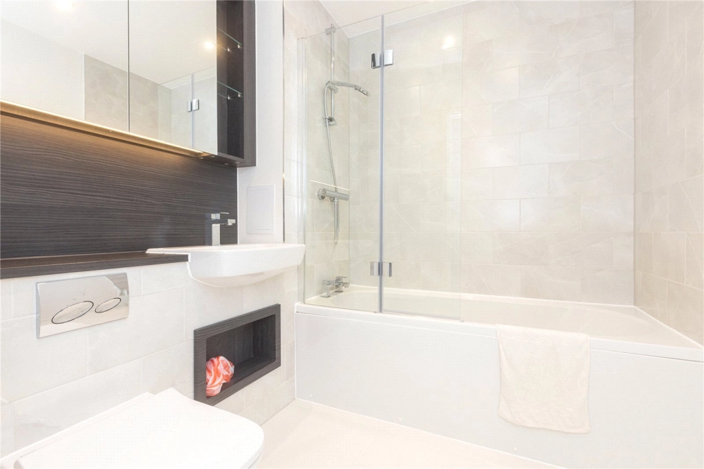 1 bedroom apartments/flats for sale in Perryfield Way, London - NW9 view 2