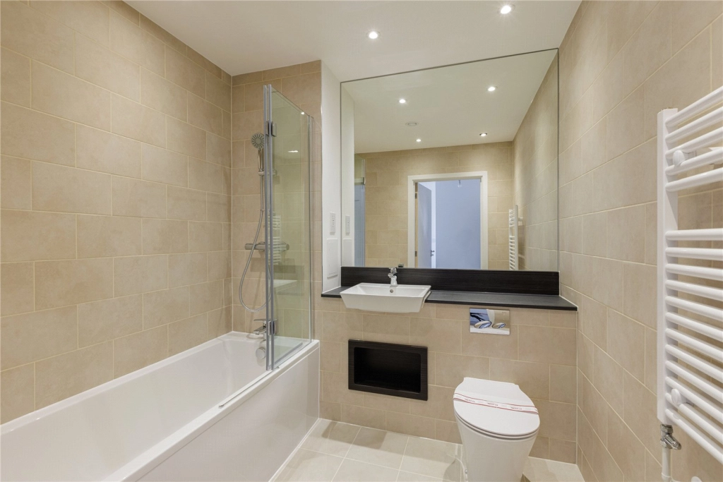1 bedroom apartments/flats for sale in Perryfield Way, London - NW9 view 5