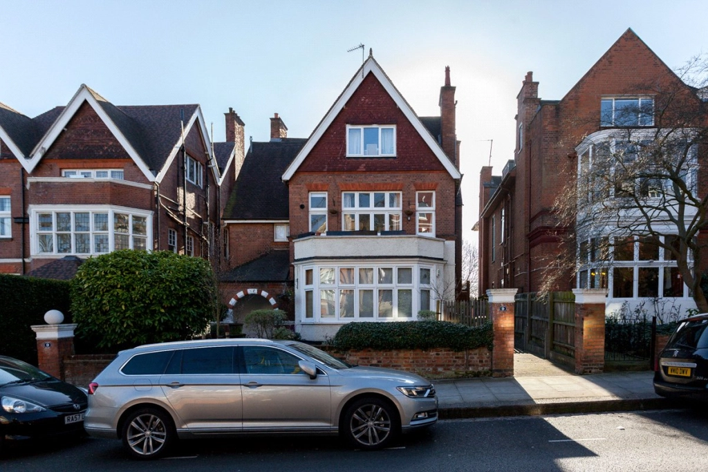 2 bedrooms apartments/flats for sale in Lindfield Gardens, London - NW3 view 6