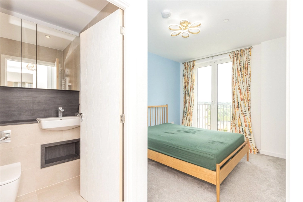 2 bedrooms apartments/flats for sale in Medawar Drive, London - NW7 view 13
