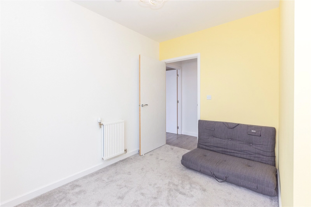 2 bedrooms apartments/flats for sale in Medawar Drive, London - NW7 view 14