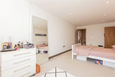 Maygrove Road, West Hampstead - NW6 view 10