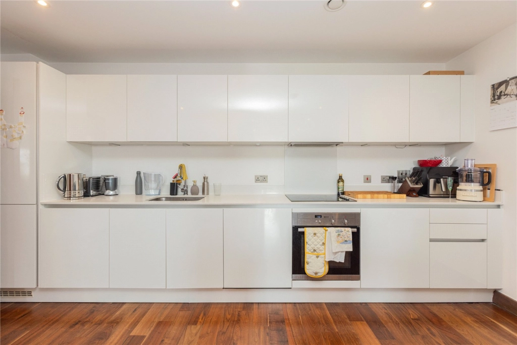 2 bedrooms apartments/flats for sale in Maygrove Road, West Hampstead - NW6 view 8