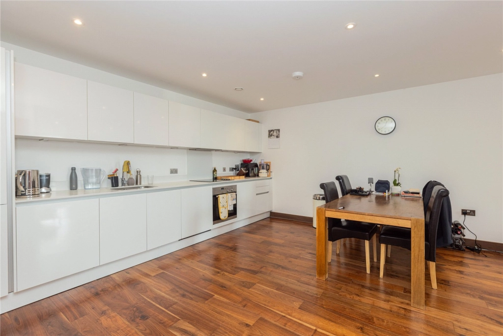 2 bedrooms apartments/flats for sale in Maygrove Road, West Hampstead - NW6 view 5