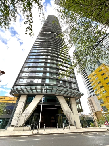 Marsh Wall, Canary Wharf - E22 view 1
