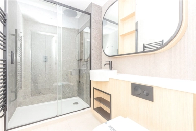 Henshaw Parade, The Hyde, London - NW9 view 4