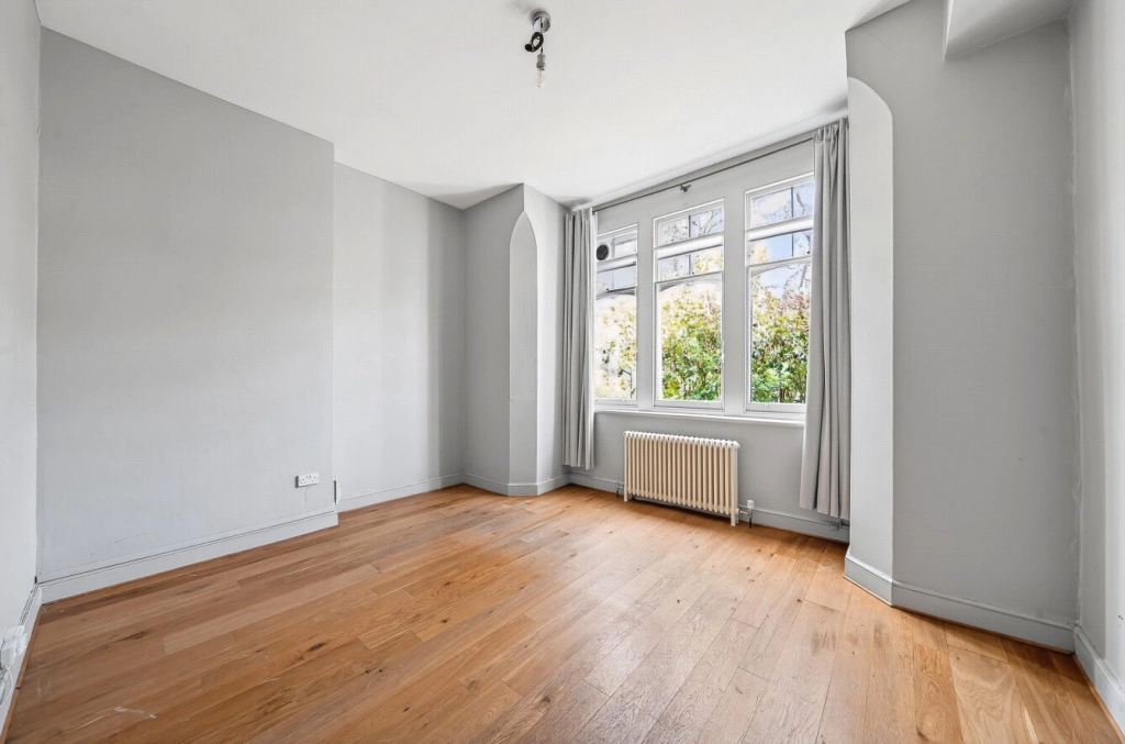 2 bedrooms apartments/flats for sale in Glenmore Road, Belsize Park - NW3 view 7
