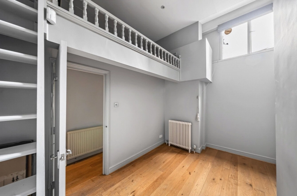 2 bedrooms apartments/flats for sale in Glenmore Road, Belsize Park - NW3 view 8