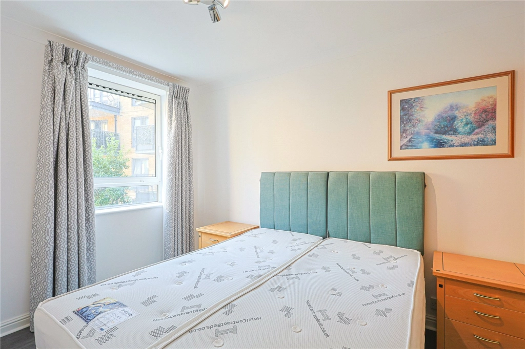 3 bedrooms apartments/flats for sale in Greville Road, London - NW6 view 12