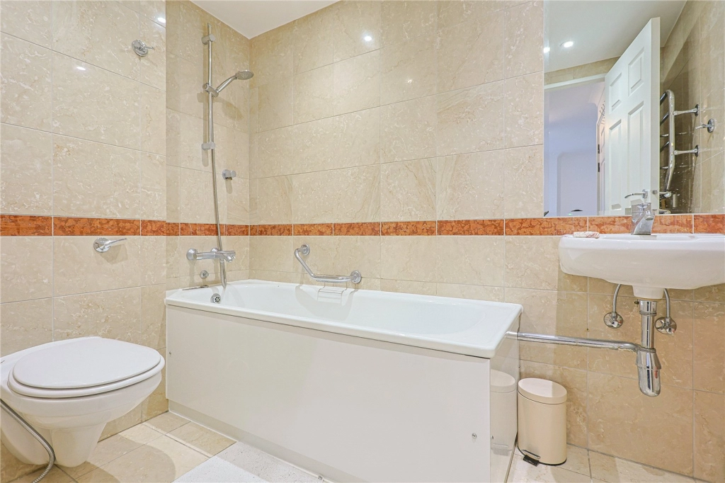 3 bedrooms apartments/flats for sale in Greville Road, London - NW6 view 18