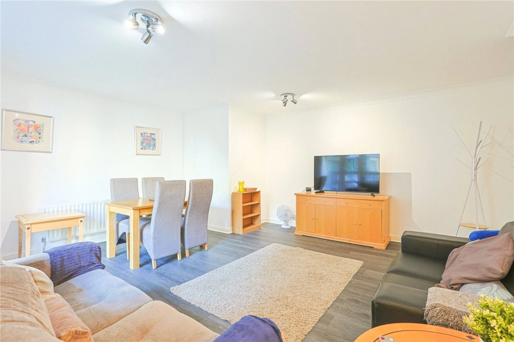 3 bedrooms apartments/flats for sale in Greville Road, London - NW6 view 2