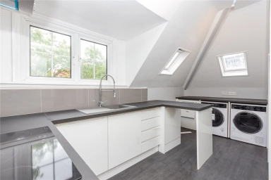 Platts Lane, London - NW3 view 9