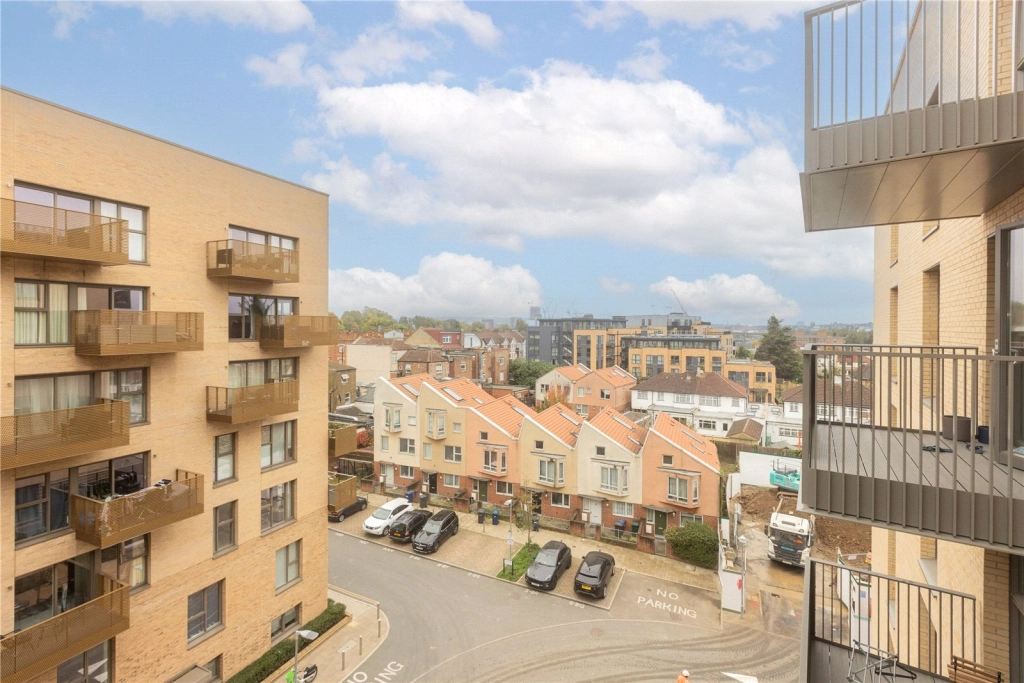 1 bedroom apartments/flats for sale in Perryfield Way, London - NW9 view 7