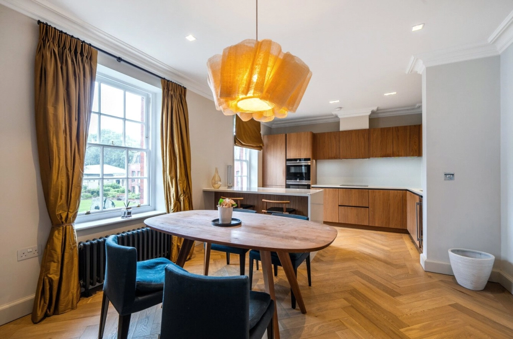 2 bedrooms apartments/flats for sale in Kidderpore Avenue, Hampstead - NW3 view 4