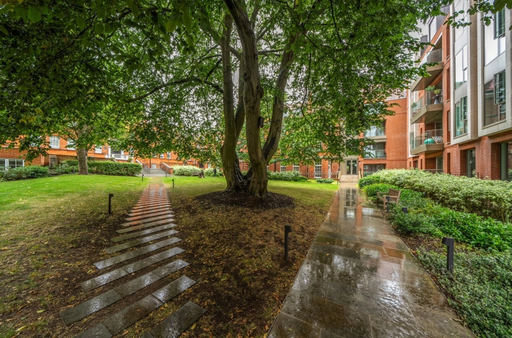2 bedrooms apartments/flats for sale in Kidderpore Avenue, Hampstead - NW3 view 13