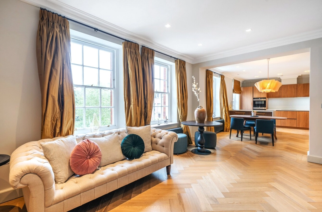 2 bedrooms apartments/flats for sale in Kidderpore Avenue, Hampstead - NW3 view 2