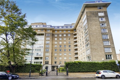 St. Johns Wood Park, London - NW8 view 5