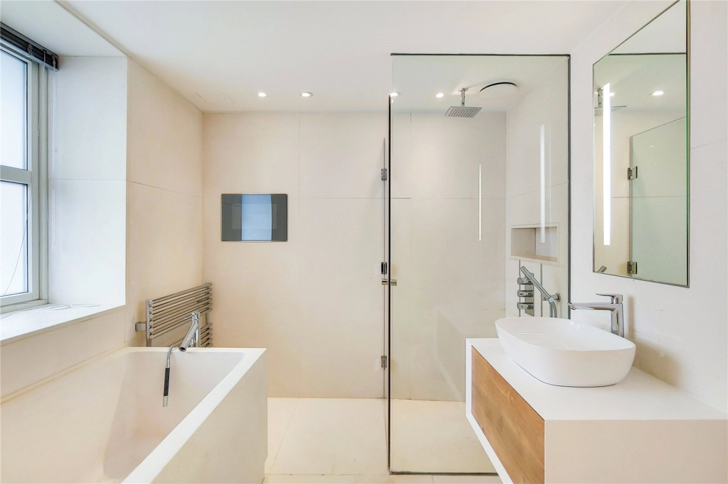 3 bedrooms apartments/flats for sale in St. Johns Wood Park, London - NW8 view 11