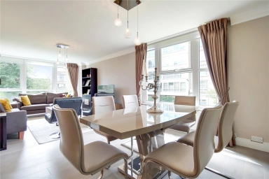 St. Johns Wood Park, London - NW8 view 3