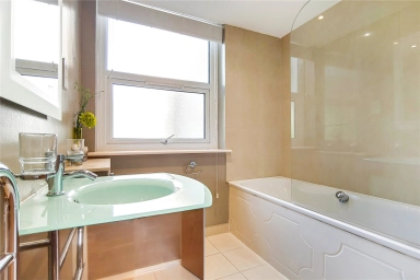 St. Johns Wood Park, London - NW8 view 14