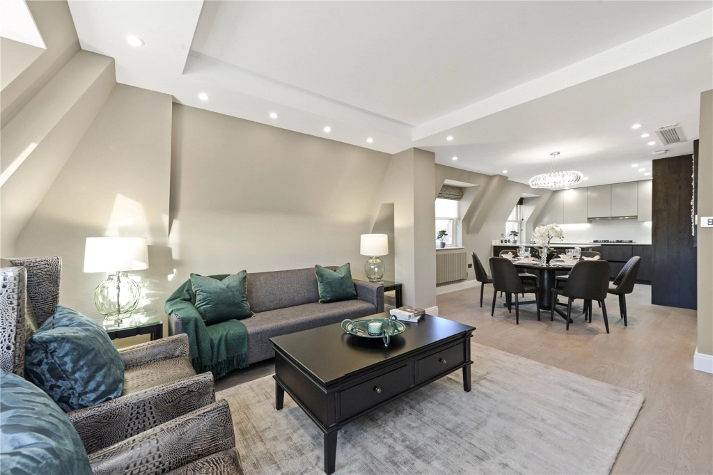 3 bedrooms apartments/flats for sale in St. Johns Wood Park, London - NW8 view 4