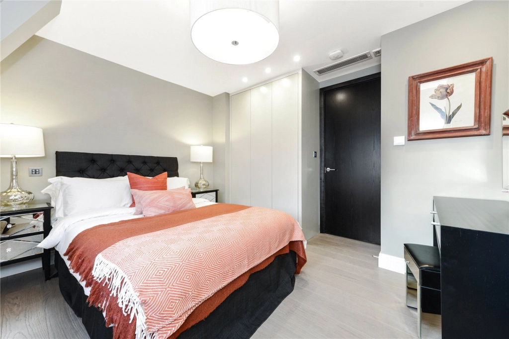 3 bedrooms apartments/flats for sale in St. Johns Wood Park, London - NW8 view 10