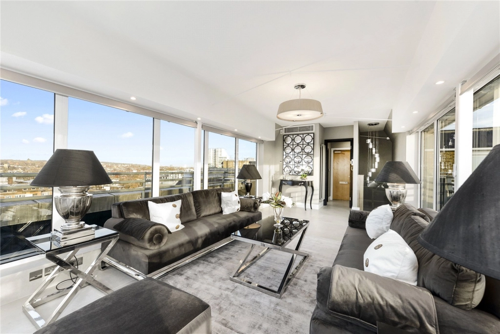 3 bedrooms apartments/flats for sale in St. Johns Wood Park, London - NW8 view 2