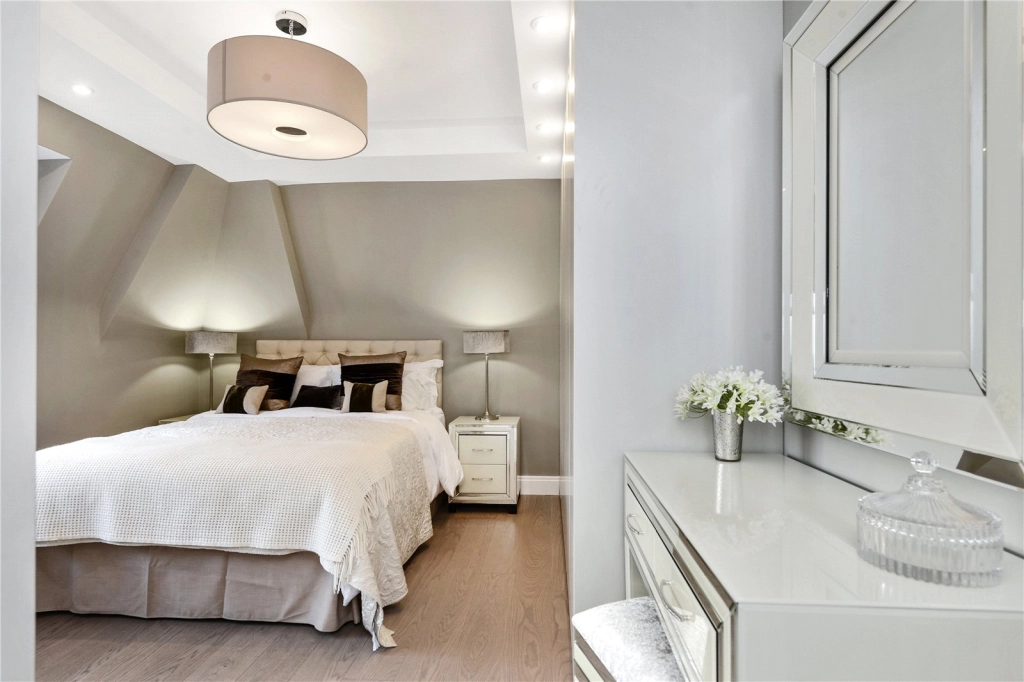 3 bedrooms apartments/flats for sale in St. Johns Wood Park, London - NW8 view 13