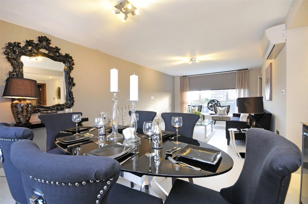 3 bedrooms apartments/flats for sale in St. Johns Wood Park, London - NW8 view 4