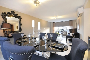 St. Johns Wood Park, London - NW8 view 4