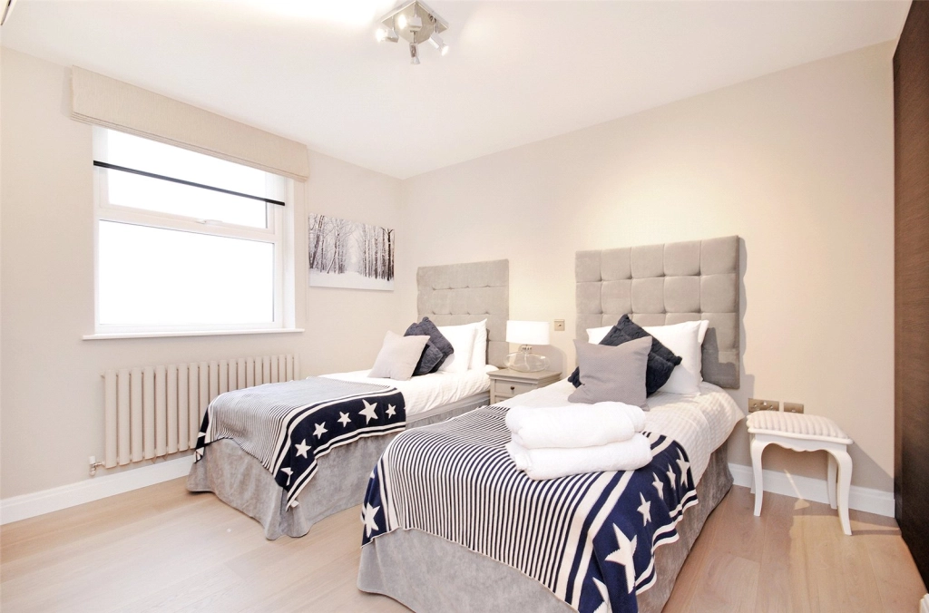 3 bedrooms apartments/flats for sale in St. Johns Wood Park, London - NW8 view 9