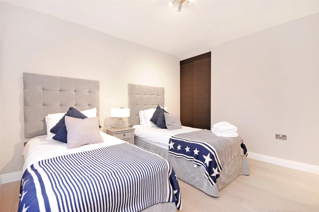 3 bedrooms apartments/flats for sale in St. Johns Wood Park, London - NW8 view 10