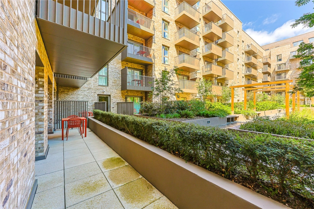 1 bedroom apartments/flats for sale in Aerodrome Road, London - NW9 view 8