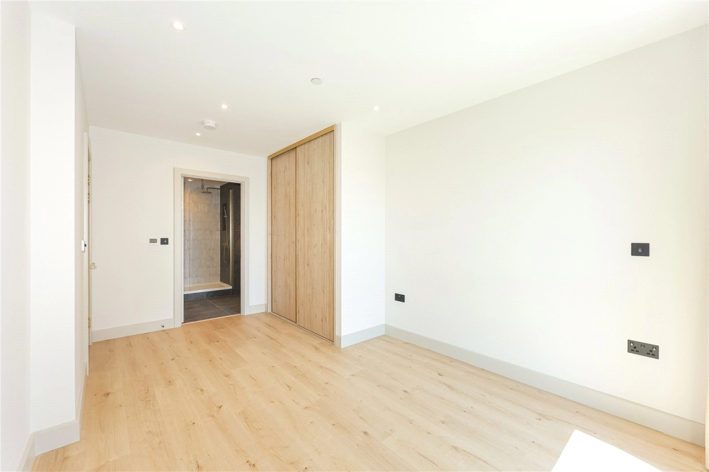2 bedrooms apartments/flats for sale in Aerodrome Road, London - NW9 view 12