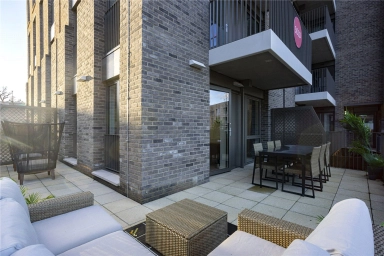 Medawar Drive, London - NW7 view 5