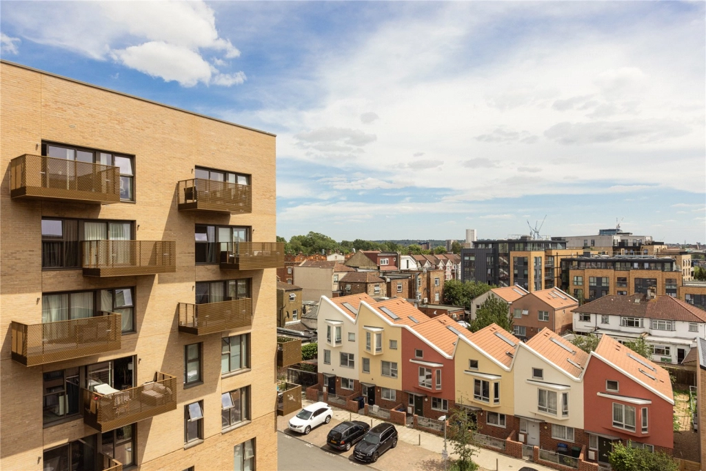 1 bedroom apartments/flats for sale in Perryfield Way, London - NW9 view 4